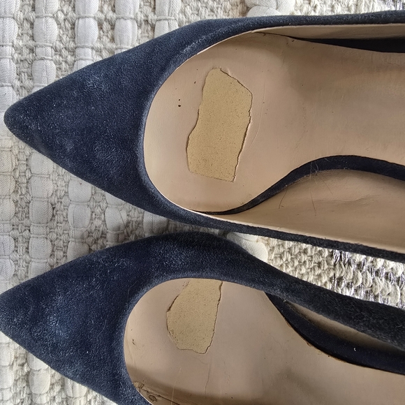 🌷Nine West blue suede pumps 💙 - Picture 5 of 8